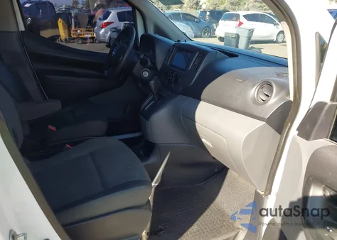 2015 Nissan Nv200 Sv из США, поврежденный, VIN 3N6CM0KN7FK703538